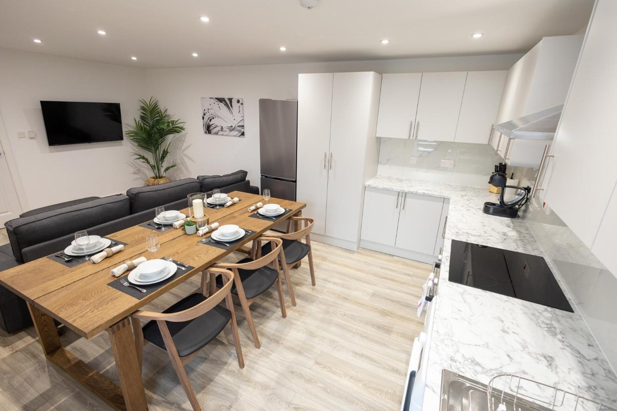 Contemporary 3Br Flat In Watford Apartment Watford  Ngoại thất bức ảnh